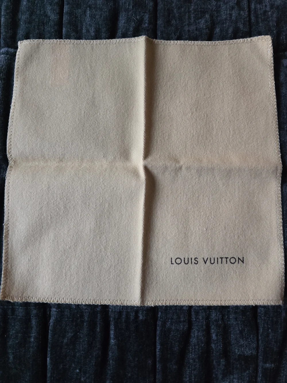 Louis Vuitton Men’s Gold LV Keychain - Designer Accessory